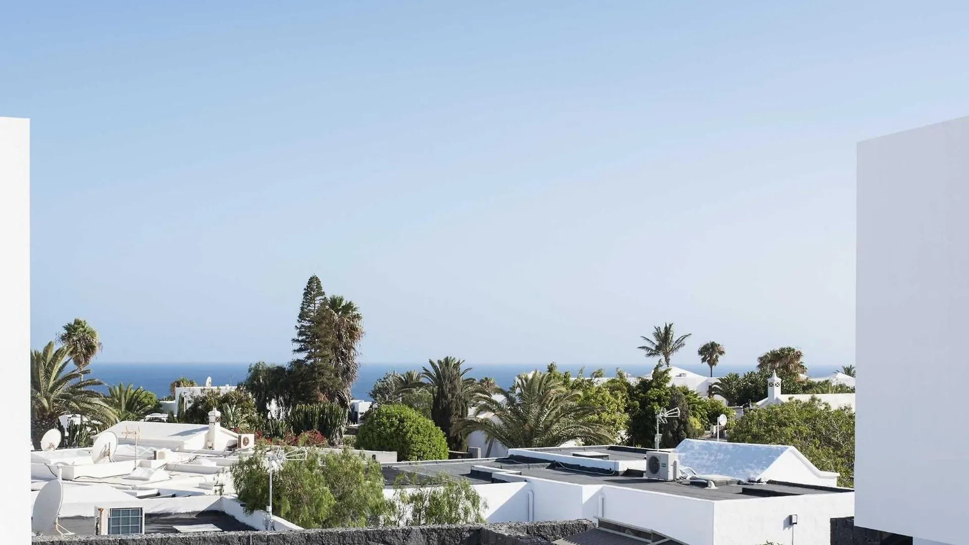 Modern Los Mojones Villa 3 Bedrooms All En-Suite Villa Berniente Great Sea Views Puerto Del Carmen