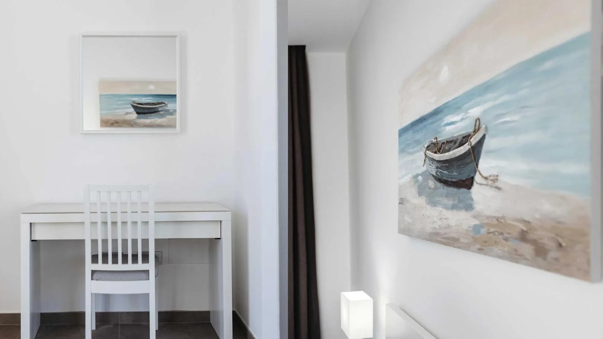 Modern Los Mojones Villa 3 Bedrooms All En-Suite Villa Berniente Great Sea Views Puerto Del Carmen 0*, Puerto del Carmen (Lanzarote)